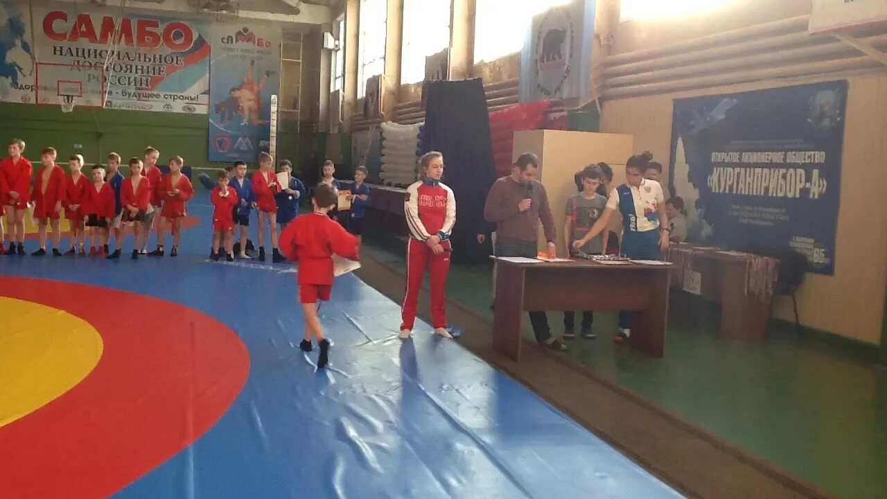 Нахабино клуб самбо глориозова. Соревнования в медведе самбо курган. Самбо медведь курган. Школа самбо экра чебоксары. Спортивный клуб медведь москва.