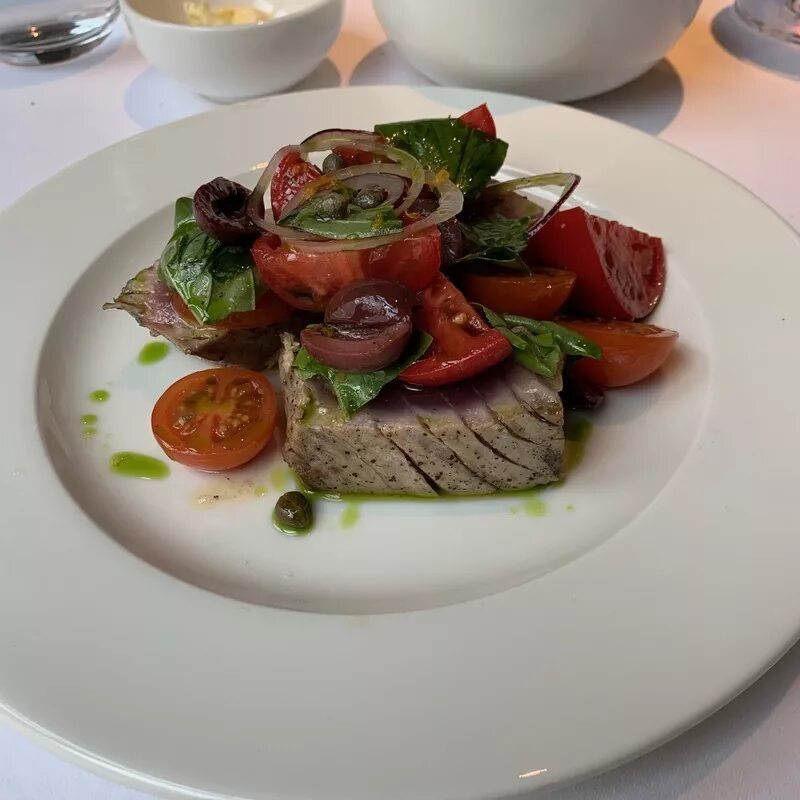 Большая кухня в трц галерея. Ресторанные завтраки. Бифштекс торро гриль. Большая кухня, санкт-петербург, лиговский проспект, 30. Стейк ассорти торро гриль.