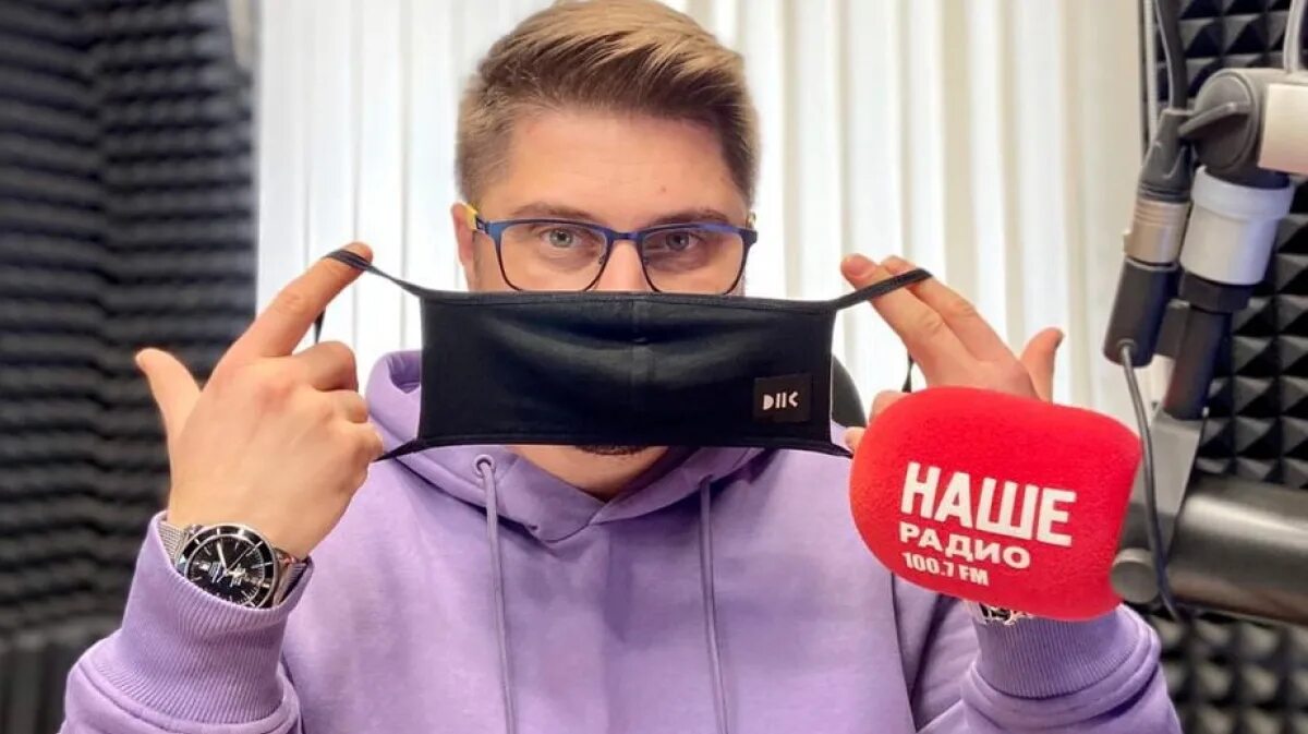 Гринев художник воронеж. Сотрудники магазина биби. Укажите маску и воронеж. Masking воронеж. Александр светланов воронеж центральный рынок.