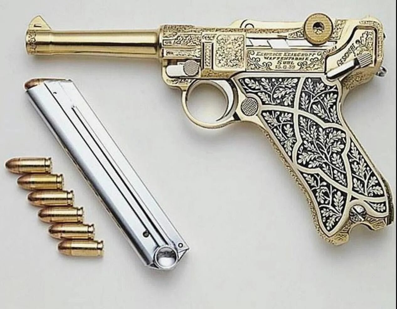 Luger p08 Калибр. Люгер Парабеллум золотой. Украшенное оружие