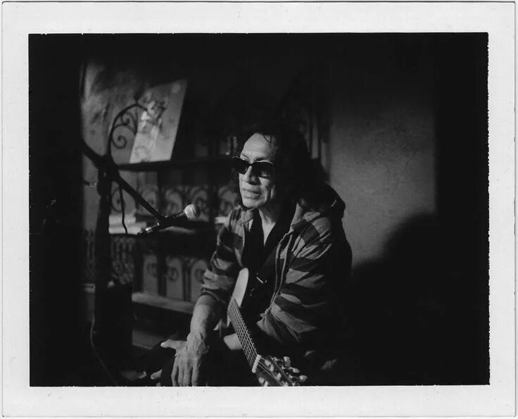 Rodriguez sugar. Sixto rodriguez. сиксто родригес в молодости. sixto rodriguez чб. sixto rodriguez sugar man.