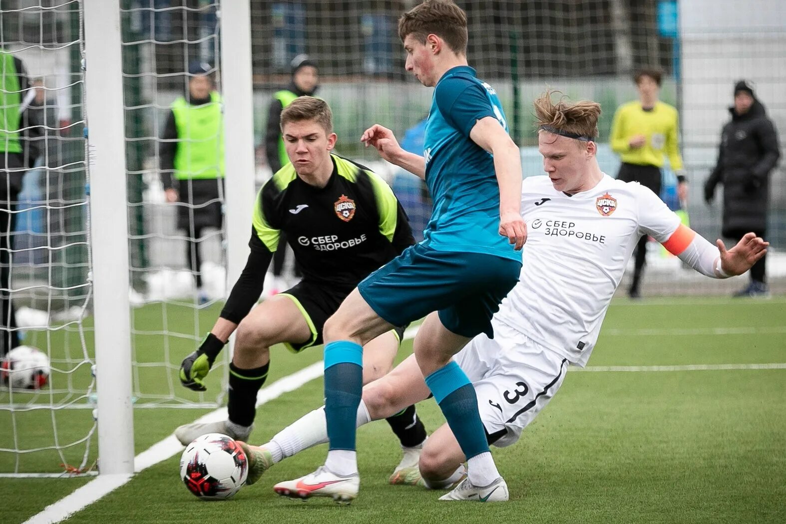 Зенит юношеская лига u17. Суперлига женский футбол. Футбольная лига москва. Лига про москва. Футбольная лига москва.