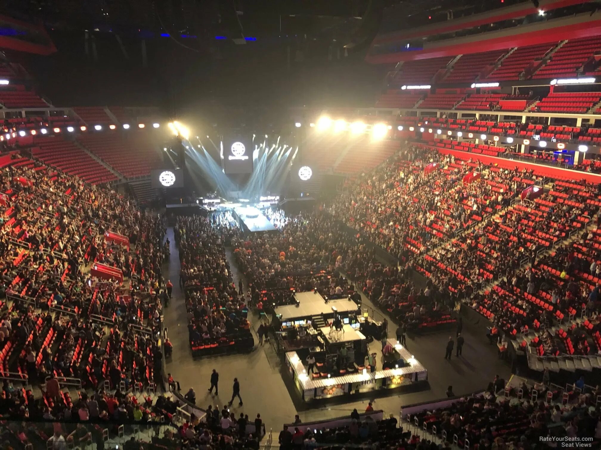 Литтл Сизарс-Арена. Red Arena концерт. Little Caesars Arena. ЦСКА Арена концерт фото. Лукойл арена концерт