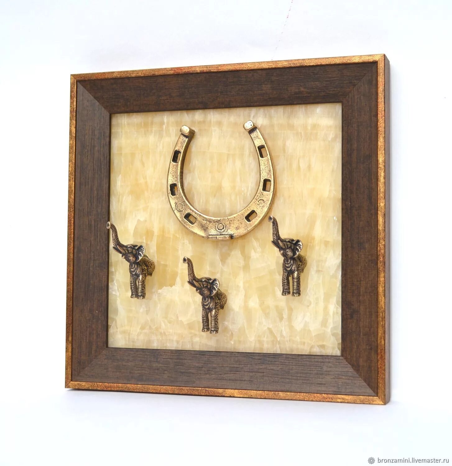 Ключница с фоторамкой. Фоторамки ключница. Фоторамки ключница. Ключница рамка настенная пластик. Ключница настенная закрытая.