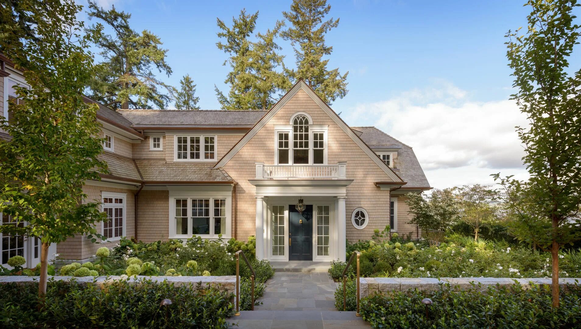 Дом в стиле Шингл. Shingle Style House. J W Warner House.