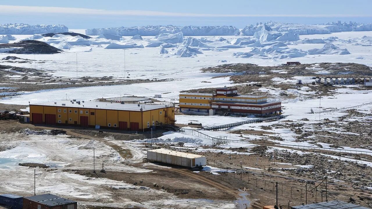 Станция прогресс в антарктиде. Полярная станция прогресс. Станция прогресс в антарктиде. Станция прогресс в антарктиде. Антарктика прогресс станции.