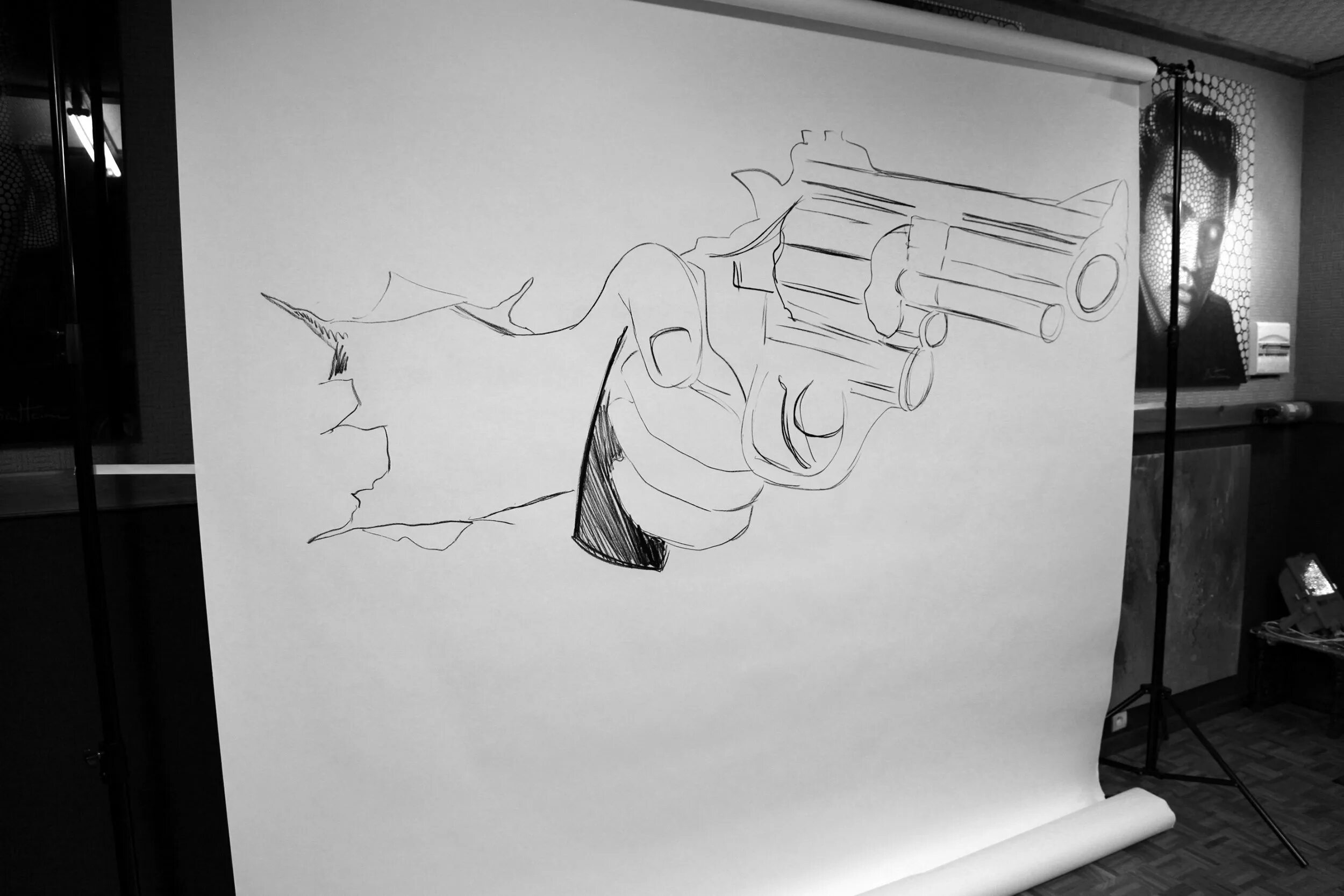 Рисовать на листе бумаги карандашом. Бельгийский художник Бен Гейне. Крутые рисунки карандашом. Рисунки на стену. 3d рисунки карандашом.