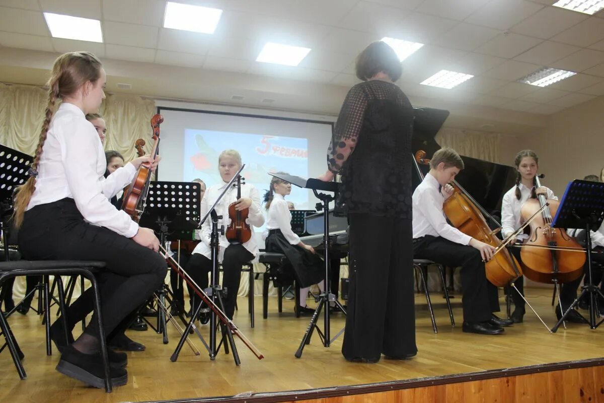 Музыкальная школа номер 5 старый оскол. Рыбинск 5 школа искусств. Дши 5 старый оскол. Дши 2 старый оскол. Музыкальная школа старый оскол жукова.