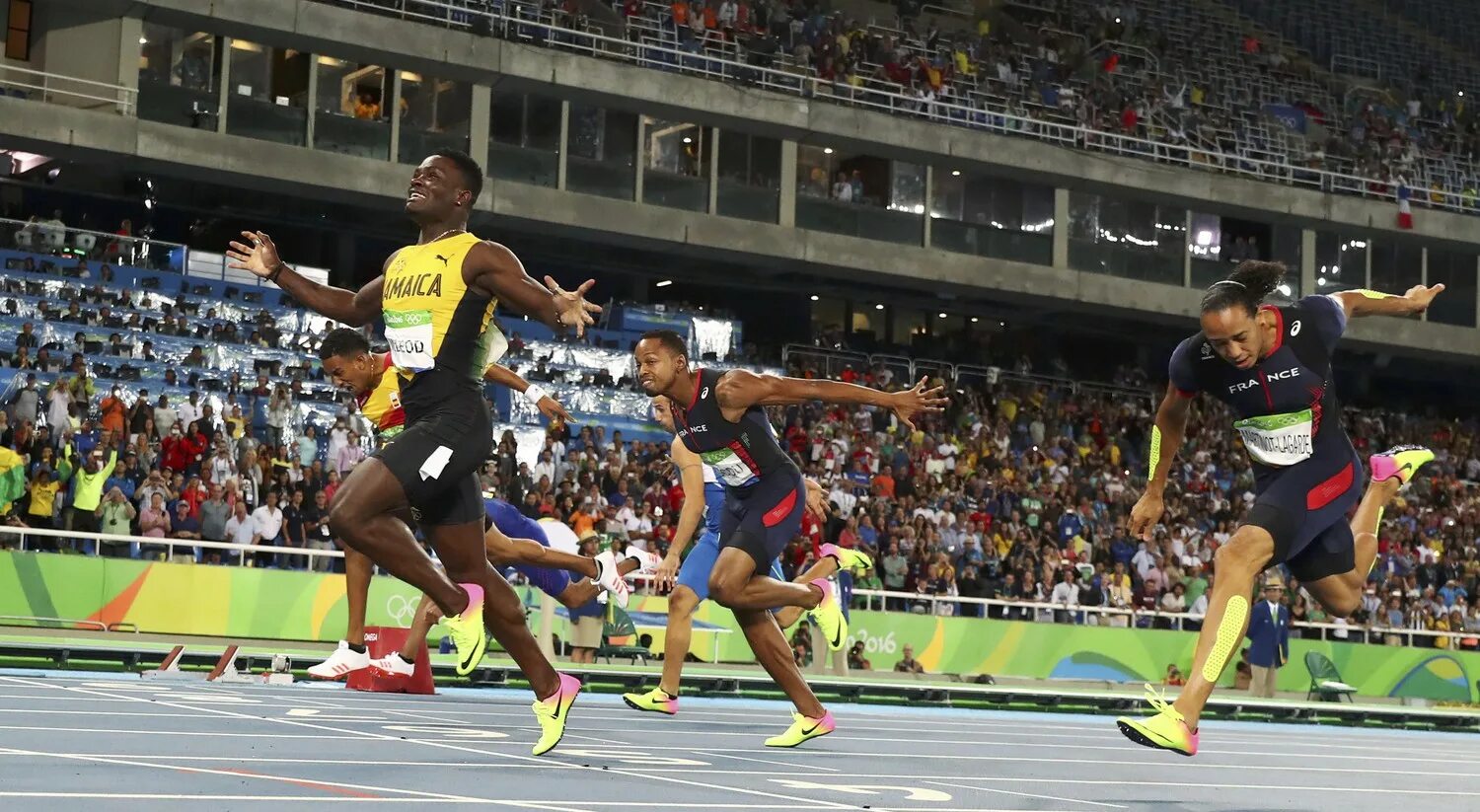 Бег 100. Гвинеи-Бисау Дабо. Забег на 100 метров. Бегун 5000 метров. Спринтеры Ямайки на Олимпиаде в Токио.