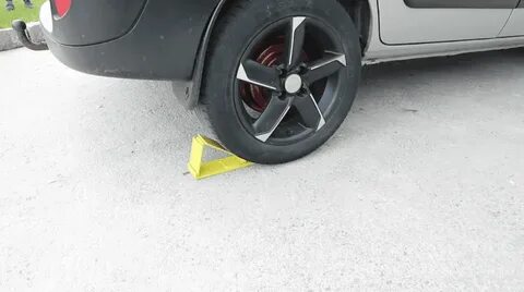 Упало колесо