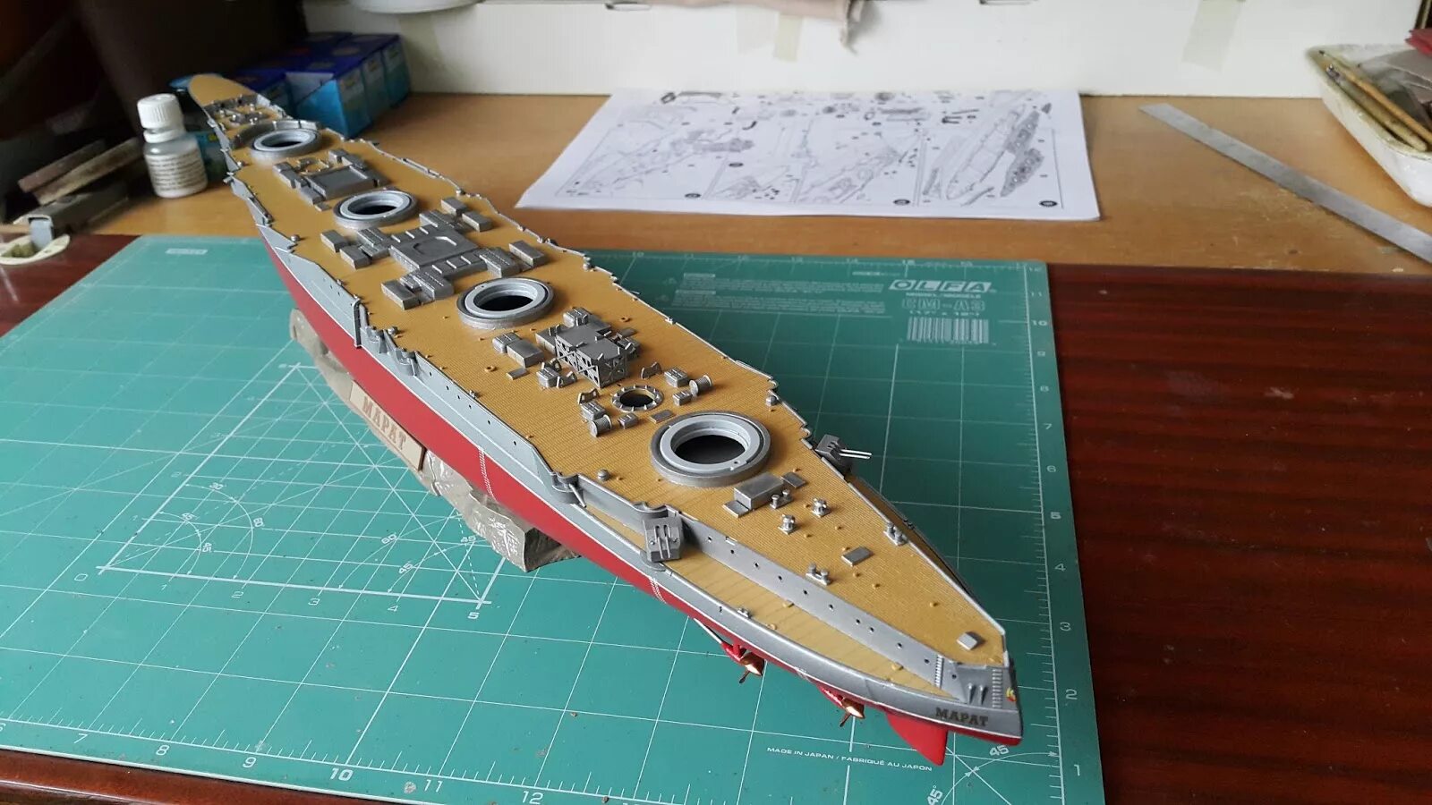 Линкор севастополь звезда 1/350. Звезда 350. Звезда 350. Варяг модель звезда. Линкор севастополь звезда 1/350.