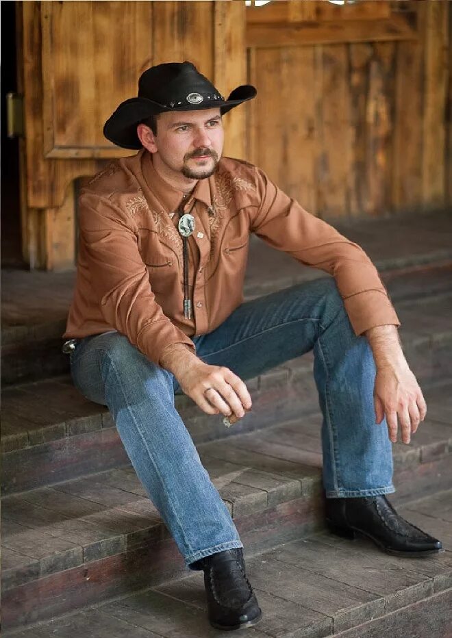 Épinglé sur Adventurer - Baroudeur Mode homme, Mode, Acteur western