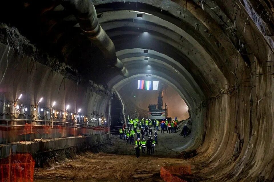 Новости 11 1 2023. Восточный туннель Уфа. Уфа тоннель Восточный выезд. Восточный выезд на м5 Уфа. Тоннель Уфа 2020.