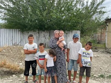Поздравили многодетные семьи