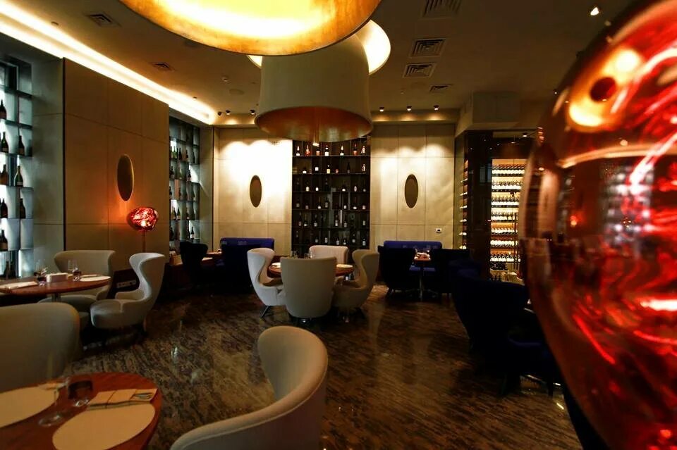 Le sommelier тюмень. Wine space. Wine space москва. твинс вайн спейс. Twins wine москва.