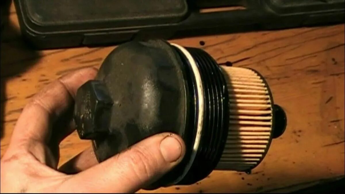Масляный фильтр Вектра б 1.8. Масло в воздушном фильтре рено