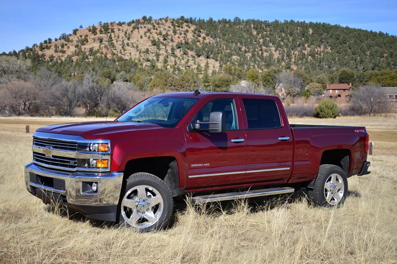 Шеви главная. Chevrolet Silverado 2500. Chevrolet Silverado 2500hd. Chevrolet Silverado k2500. Шевроле Сильверадо 2015.