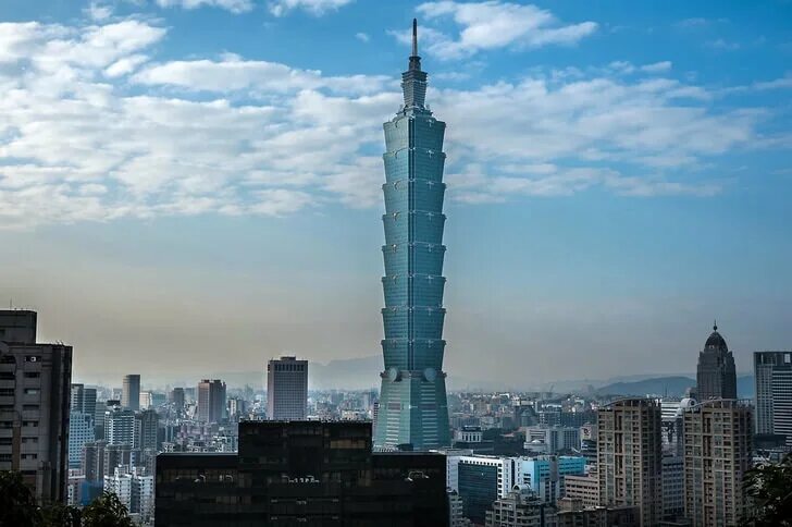 Здание высотой в 4 метра. Здание тайбэй 101. taipei 101 небоскреб в тайбэе. тайбэй 101, тайбэй, тайвань – 508 метров.. тайбэй тайвань здание.