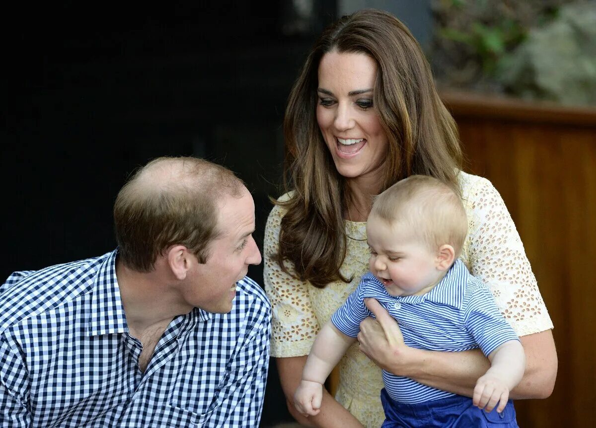 Кейт миддлтон дети возраст. Принц Уильям и Кейт Миддлтон. Семья принца Уильяма и Кейт Миддлтон. Кейт Миддлтон с детьми. Дети Кейт Миддлтон и принца Уильяма.