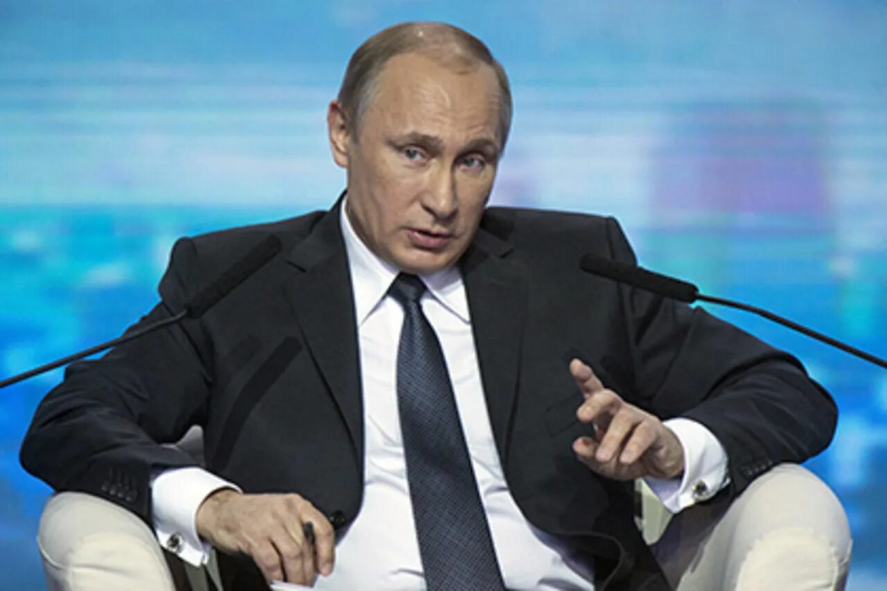 Как стать путиным. Путин самый влиятельный. Влиятельный человек. Путин фото 2000. Самый влиятельный политик.
