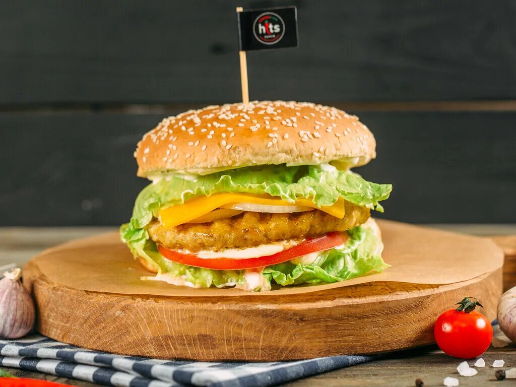 пицца с шашлыком. тандыр блюда из тандыра. шашлык долма виноградные листья. шашлык хитс на заказ спб с доставкой. шашлык мякоть свинины.