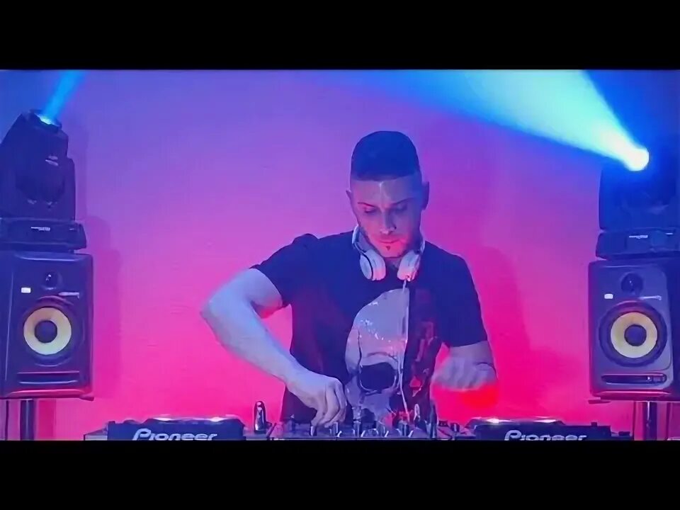 Дико (feat. One dj feray текст. Саманта флеир. Dj feray amo gain. Dj feray amo gain.