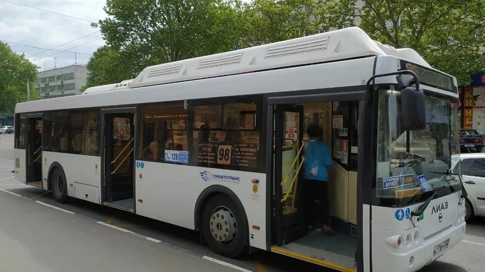 Городские автобусы крыма. Симферополь автобус троллейбус. Общественный транспорт симферополь. Лиаз симферополь. Автотранспорт симферополя.