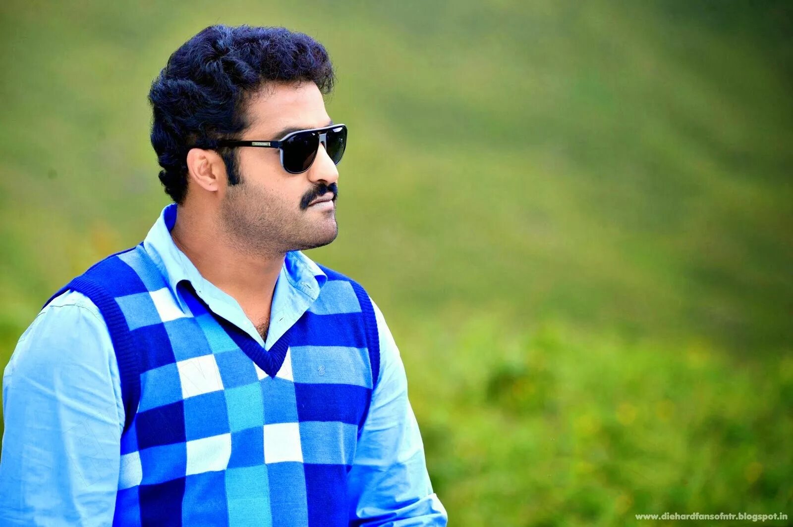 Ntr html game. Rabhasa 2014. rabhasa 2014 poster. ntr. young boss ntr pics.