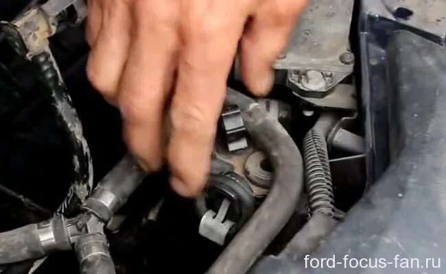 Почему форд фокус 2 1.8. Стартер Форд фокус 2 1.8. Форд фокус 2 не заводится. Ford Focus 2 плохо заводится. Форд галакси 2.3 двигатель.