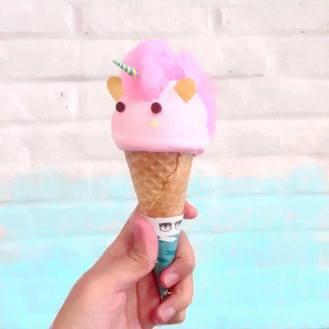 Единорожка в мороженке. Мороженое единорог юкки. Юникорн мороженое единорог. Мороженое пончик единорог. Вкусняшки необычные.