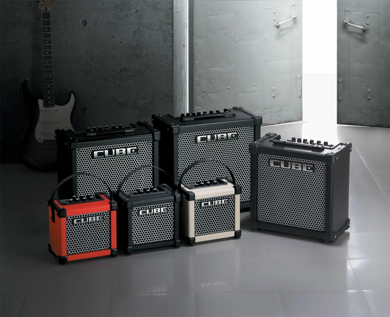 Roland Cube-10gx. Комбоусилитель Roland Cube-10gx. Roland Micro Cube GX. Roland Micro Cube GX Red.