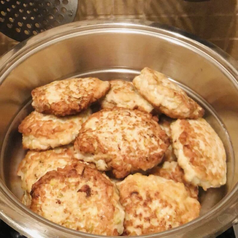 Оладьи с фаршем на кефире. Кабачковые оладьи с мясом. Альтернатива котлетам. Мясные оладьи. Куриные котлеты по дюкану.