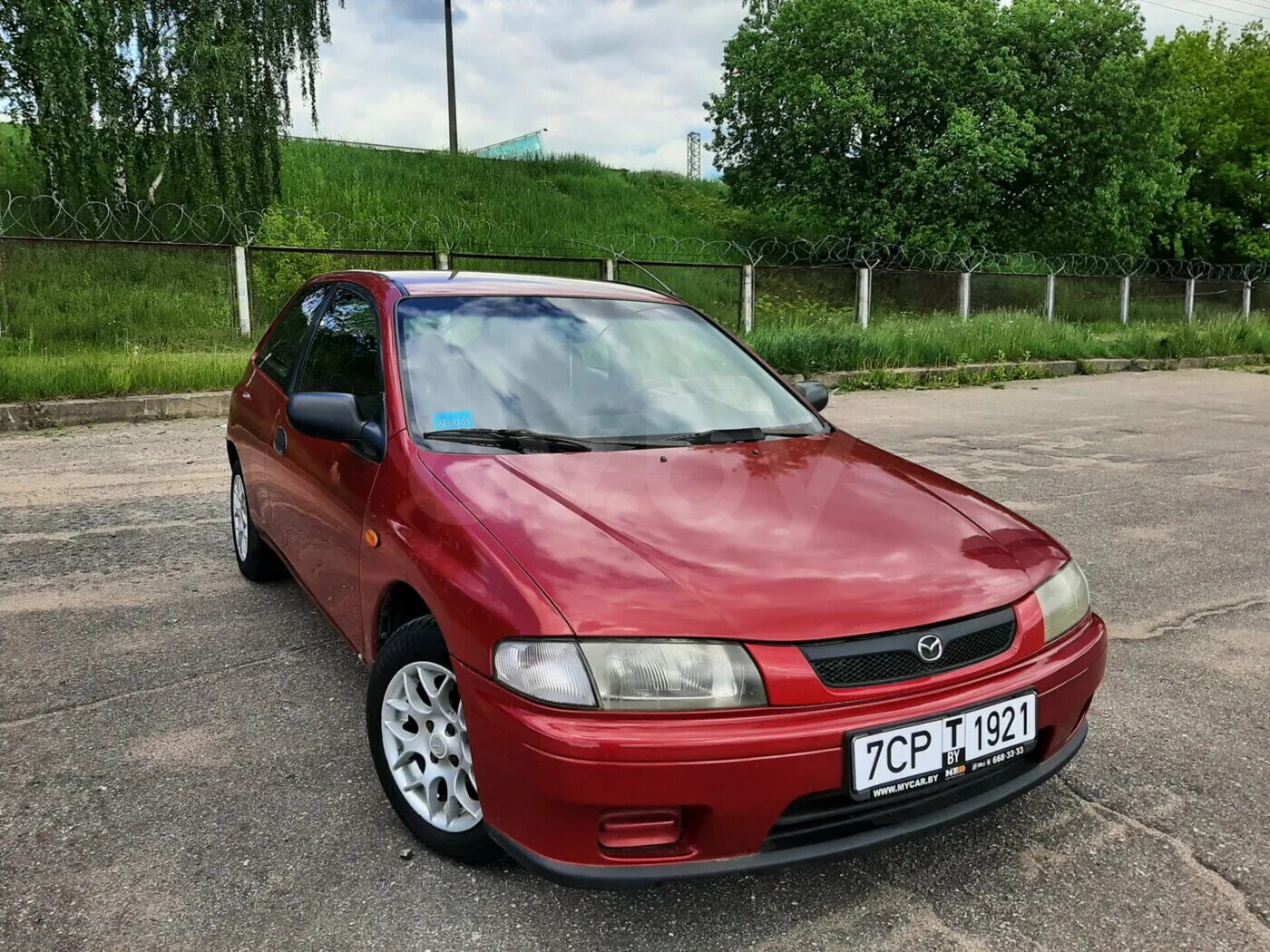 Mazda 323 1996. Mazda 323 ba 1994. Мазда 323 седан 1996. Мазда 323 s. Мазда 323 хэтчбек 1997.