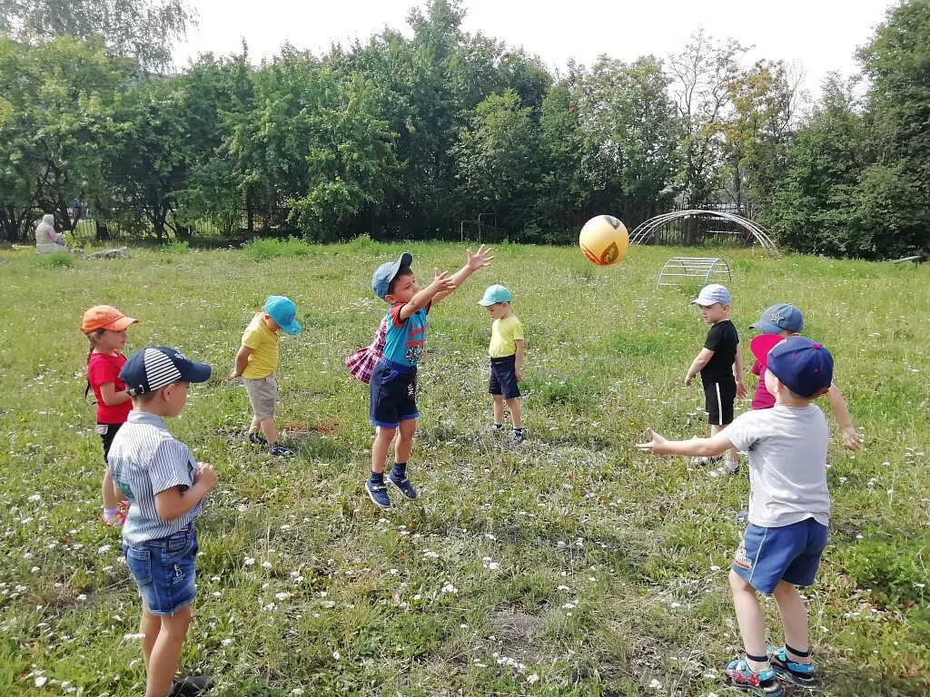 Музыкально-спортивное развлечение. Мой весёлый звонкий мяч спортивное развлечение. Развлечение мой веселый звонкий мяч средняя группа. Спортивно-развлекательное мероприятие.