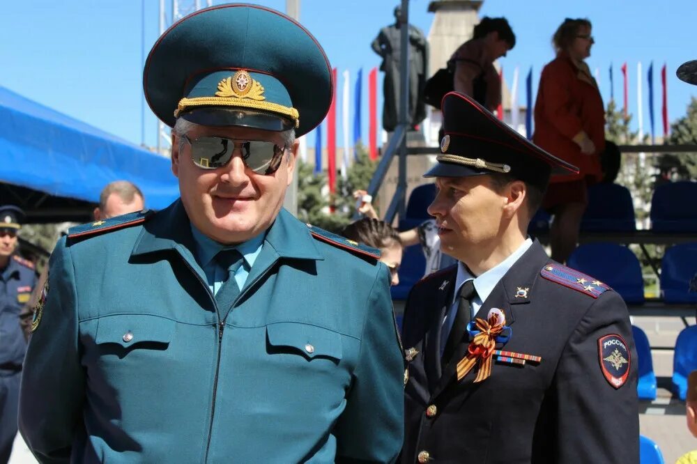 Начальник управления го. Евстафьев игорь борисович генерал майор. астрахань мчс начальники. начальник гу мчс россии по астраханской области. генерал елизаров мчс.