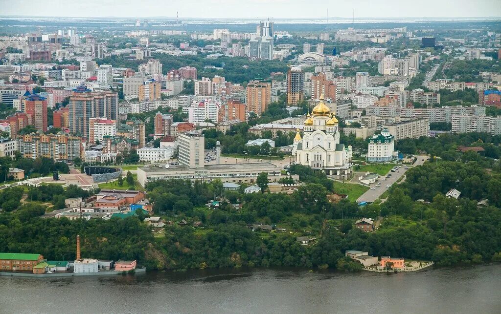 Г хабаровск где купить. Город Хабаровск. Хабаровск панорама. Центральный район города Хабаровска. Современный Хабаровск.