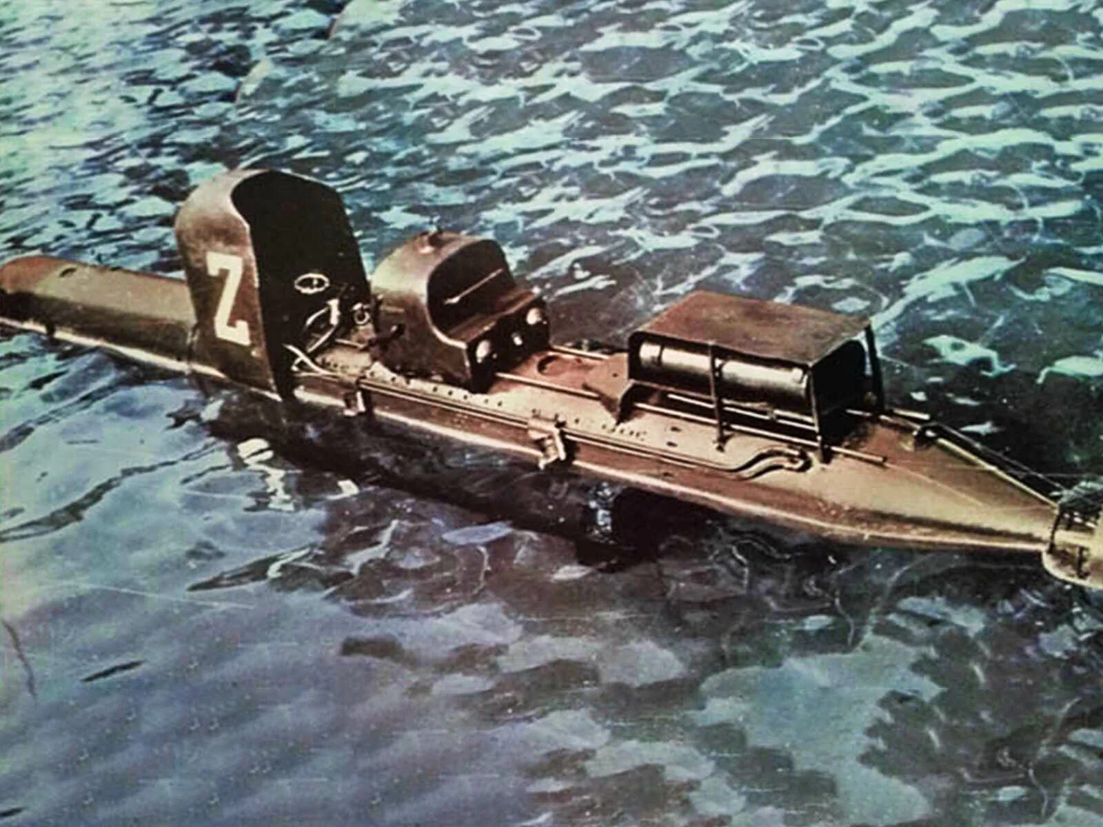 Управляемые торпеды. Управляемые торпеды второй мировой войны. Итальянские торпеды управляемые пловцами. Сверхмалые подводные лодки второй мировой войны. Итальянские боевые пловцы во второй мировой войне.