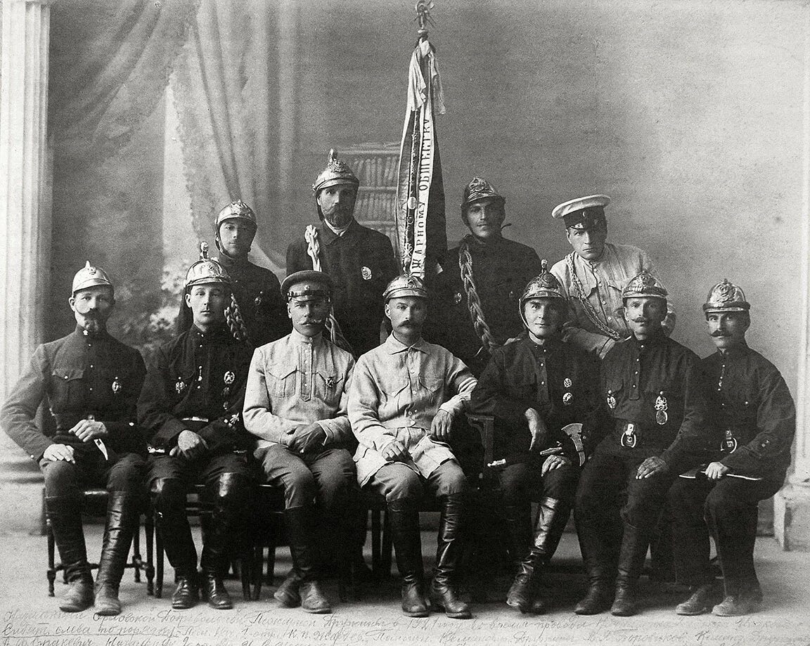 1891 году родоначальник российского пожарного добровольчества. Пожарная охрана Российской империи. История Всероссийского добровольного пожарного общества. Соединенное российское пожарное общество. Пожарник 19 века.