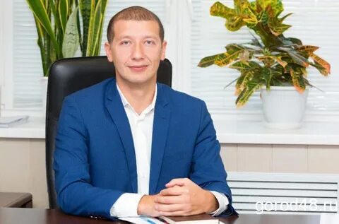 Участник директор
