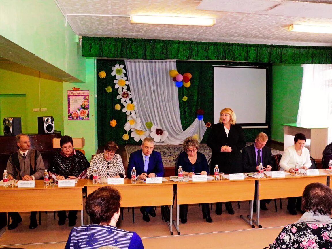 руководитель общественной