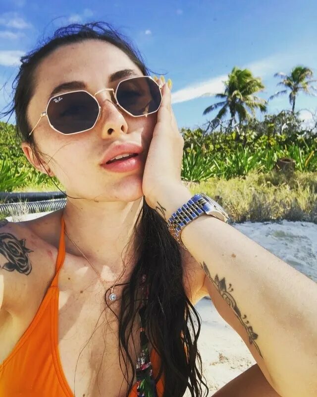 Первая жена техника