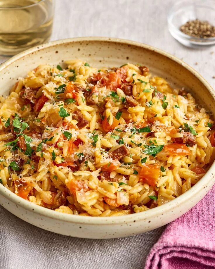 Макароны орзо. Орзо. Картофель орзо. Орзо с фаршем рецепт. Орзо с фаршем рецепт.