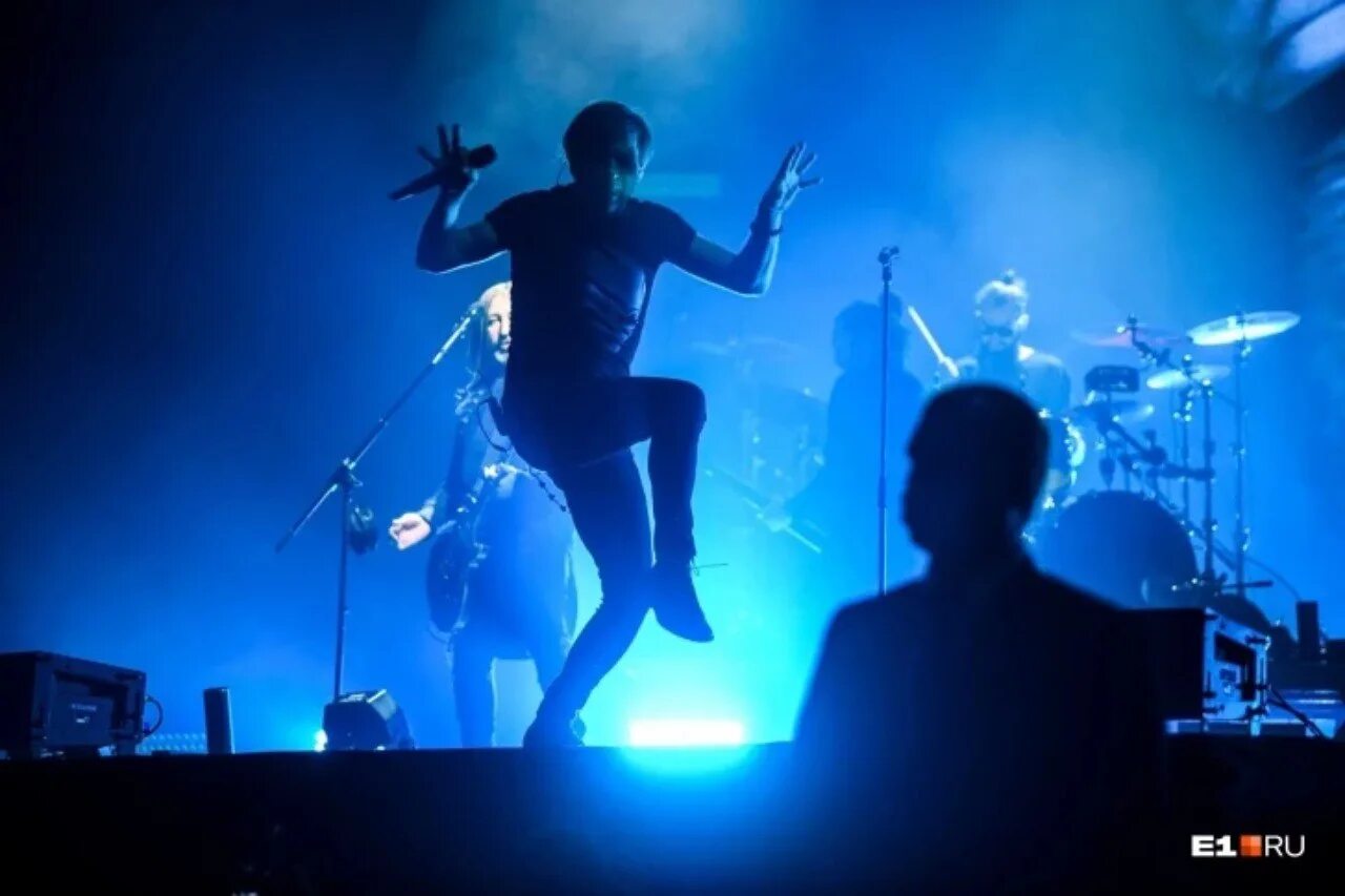 группа би-2 2022. отменен концерт в омске. би-2 2022 concert. би 2 сейчас. би 2 2022.