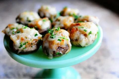 Шампиньоны со сметаной и сыром в духовке