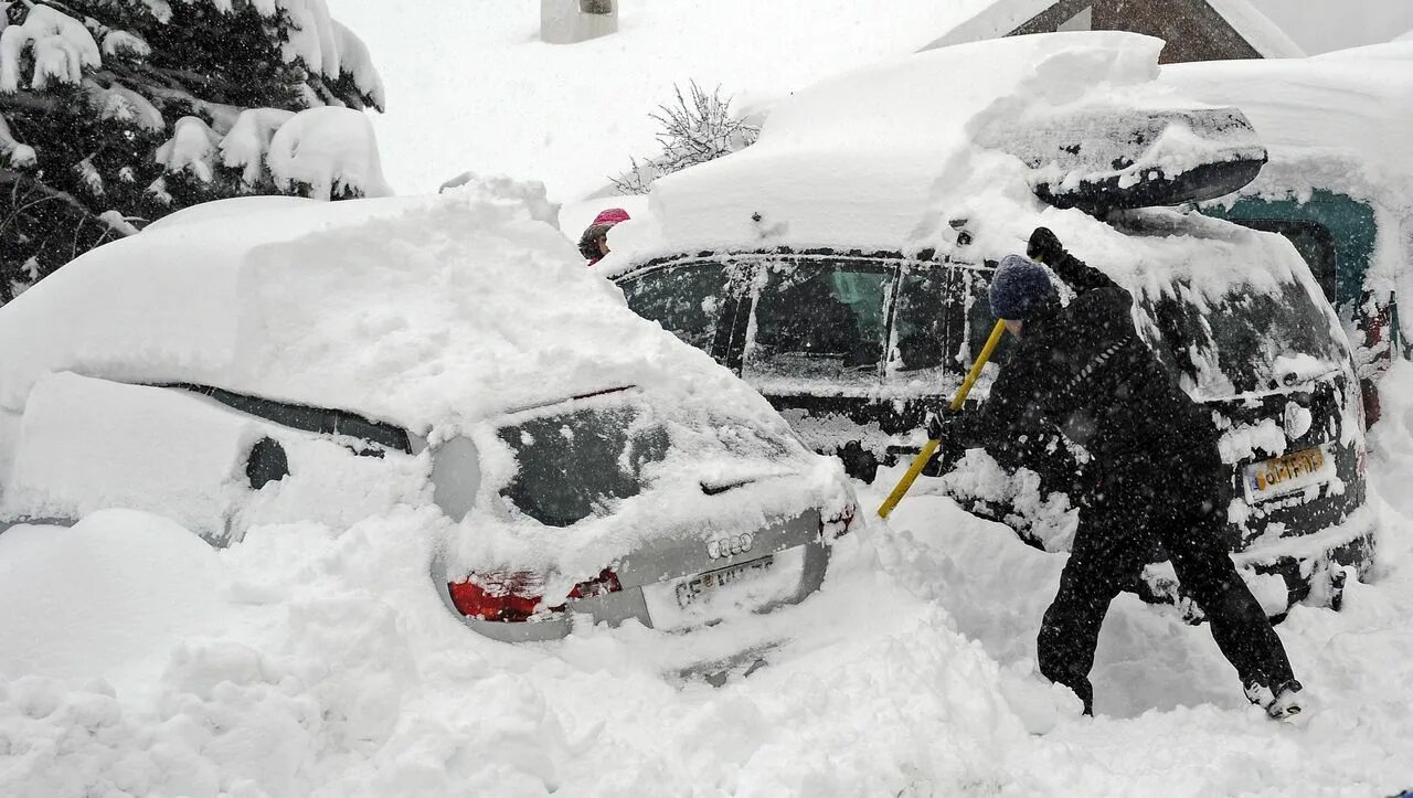 снежные заносы на дорогах. снежные заносы. снежные заносы на дорогах. снежные заносы. снежные заносы.
