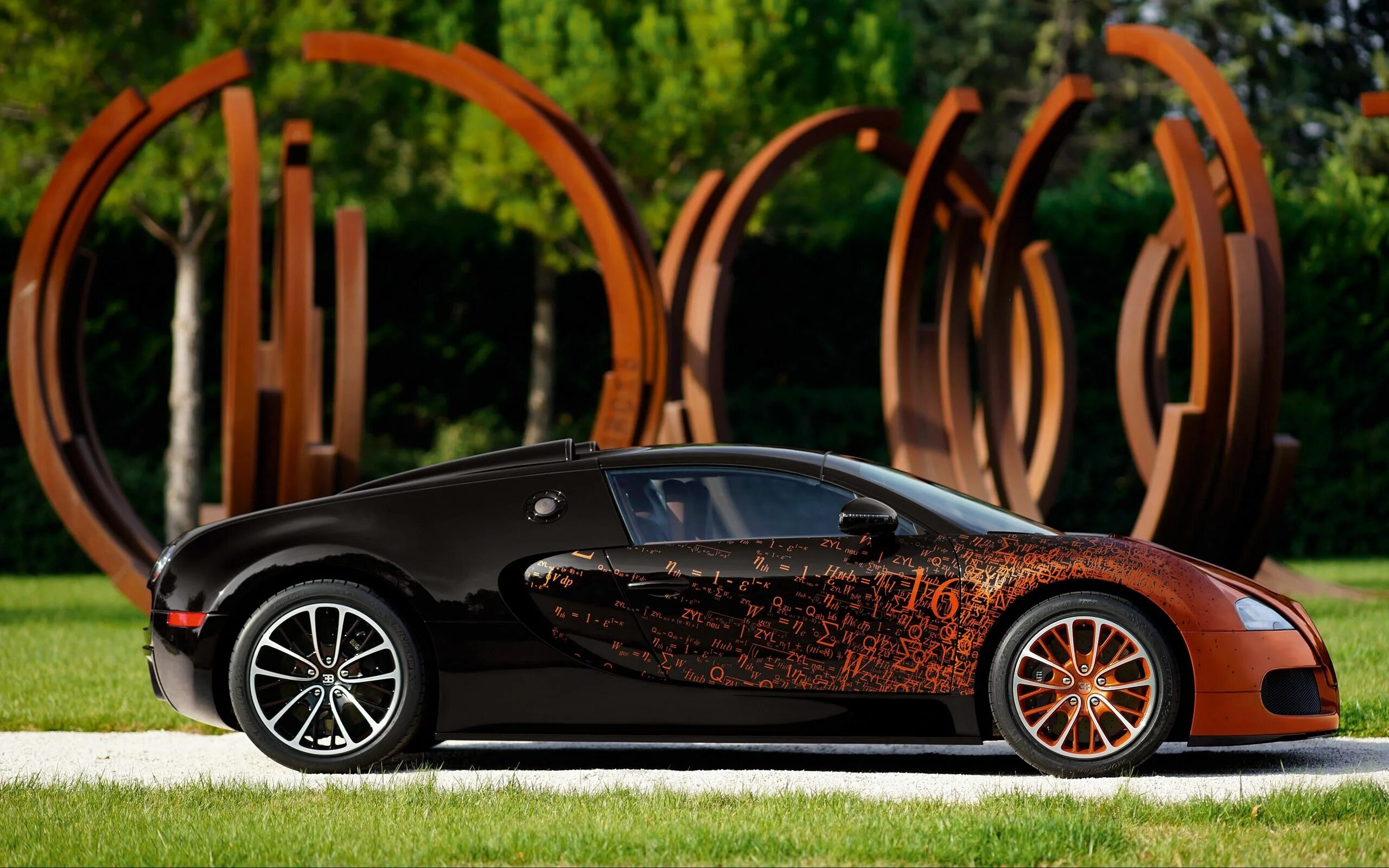 Bugatti veyron grand. Бугатти Вейрон. Bugatti Veyron Grand Sport. Bugatti Veyron Grand Sport Venet. Бугатти Вейрон 2013.