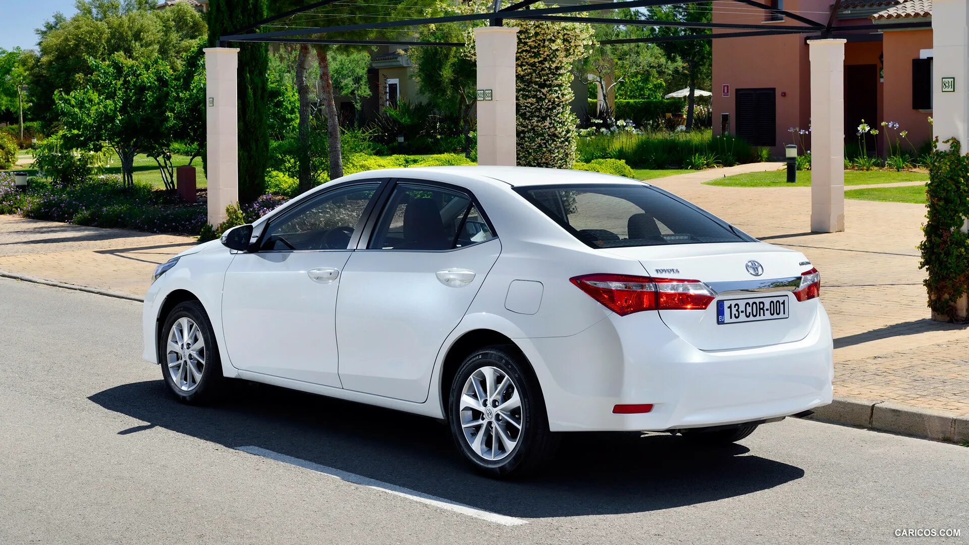 Toyota Corolla 2013 седан. Toyota Corolla 2014. Тойота Королла 2014. Тойота Королла седан 2013. Тойота королла производитель