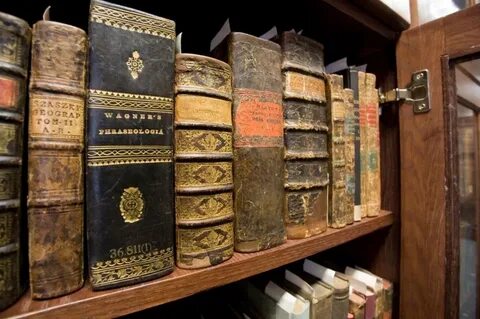 Редкие книги и их названия