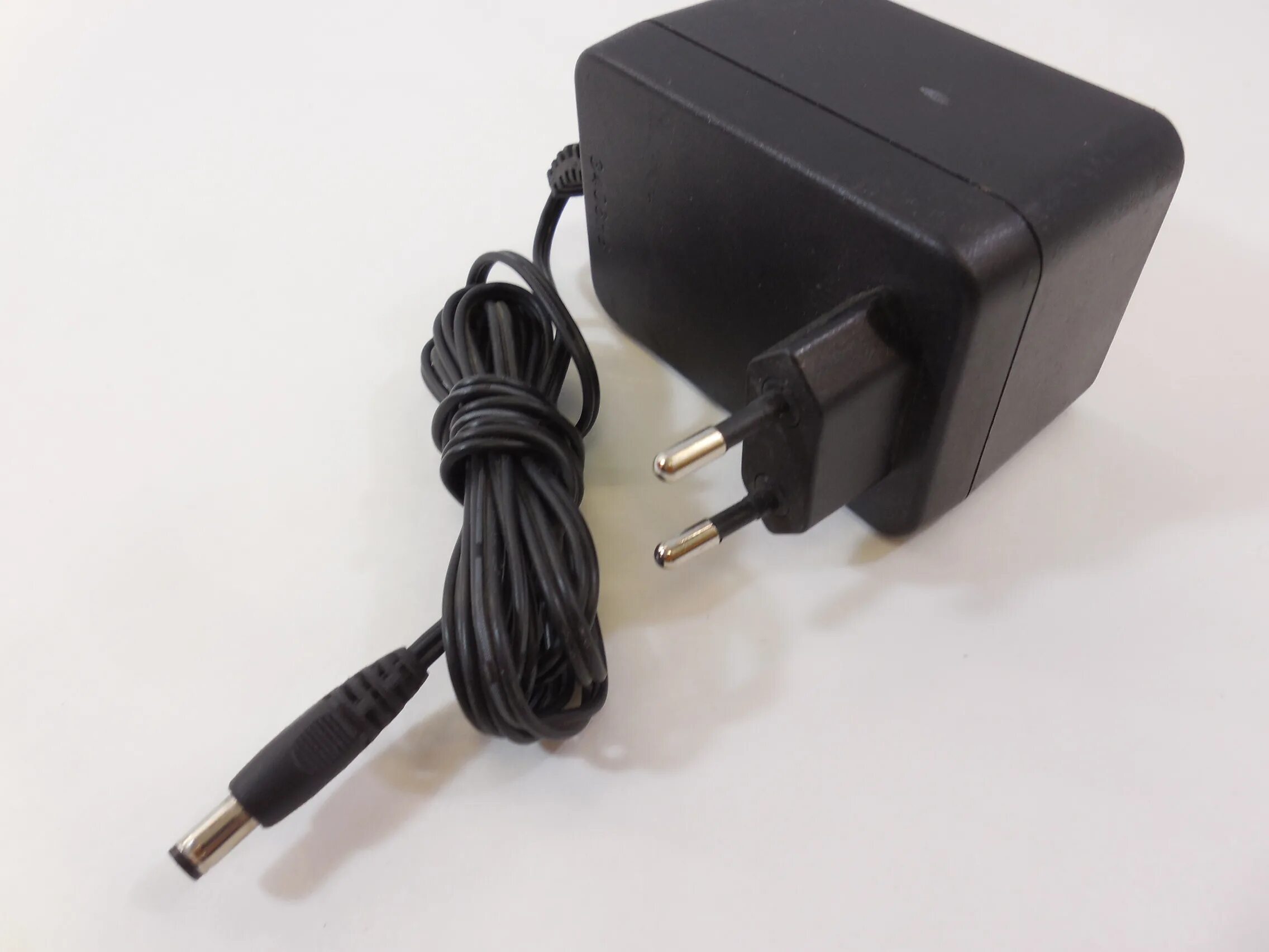 Блок питания 3com 3c16742a DC 12v, 1000ma. AC DC Adapter 12v 1000ma. Блок питания AC-DC 5v. Output dc12v. 12v 1000ma