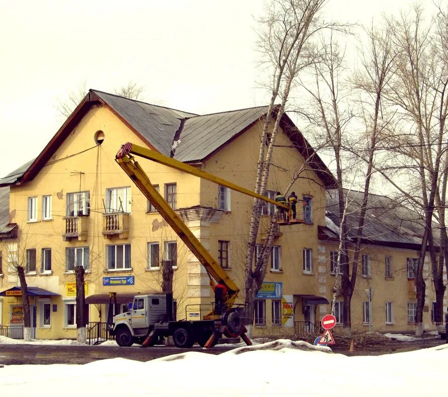 площадь города кинель. типичный кинель. кинель-черкассы шиномонтаж. село кинель-черкассы самарская область. типичный кинель.